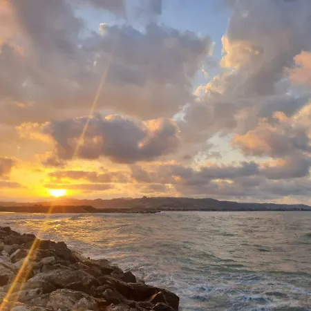 Alga 5-star Boutique Steps From The Sea マルティンシクーロ