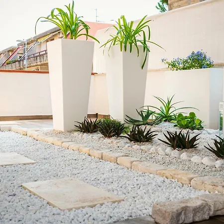 Alga 5-star Boutique Steps From The Sea