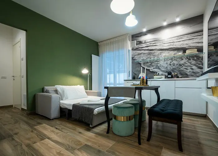 아파트 Alga 5-star Boutique Steps From The Sea 마르틴시쿠로