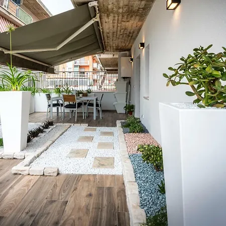 Alga 5-star Boutique Steps From The Sea Martinsicuro
