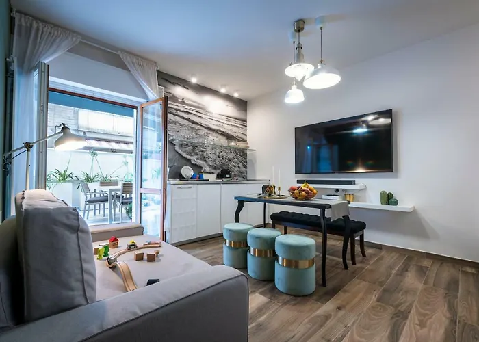 Alga 5-star Boutique Steps From The Sea