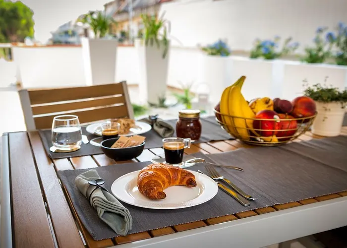 Alga 5-star Boutique Steps From The Sea Martinsicuro