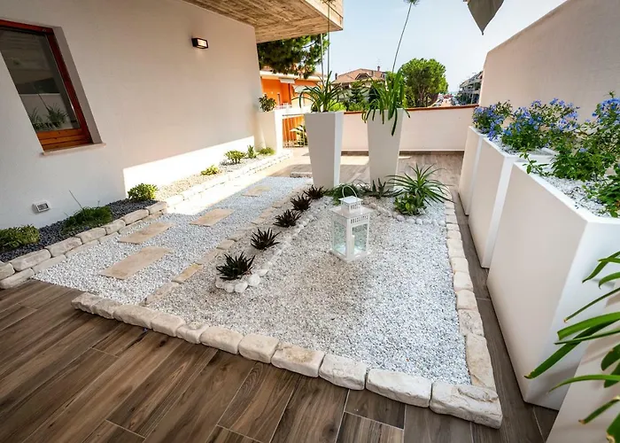 Alga 5-star Boutique Steps From The Sea Апартаменты