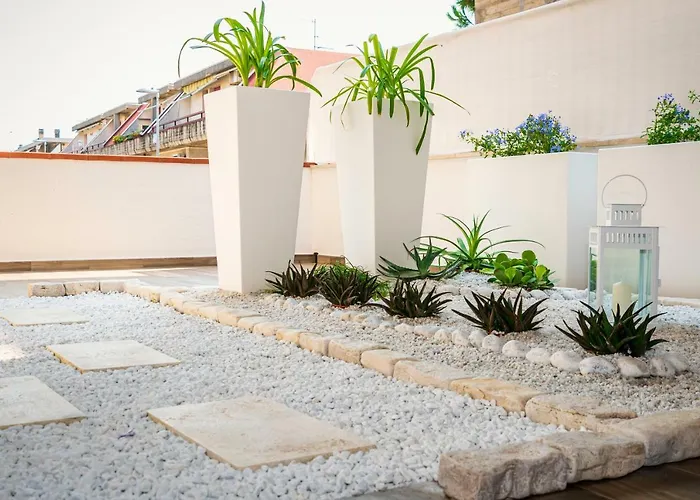 Alga 5-star Boutique Steps From The Sea